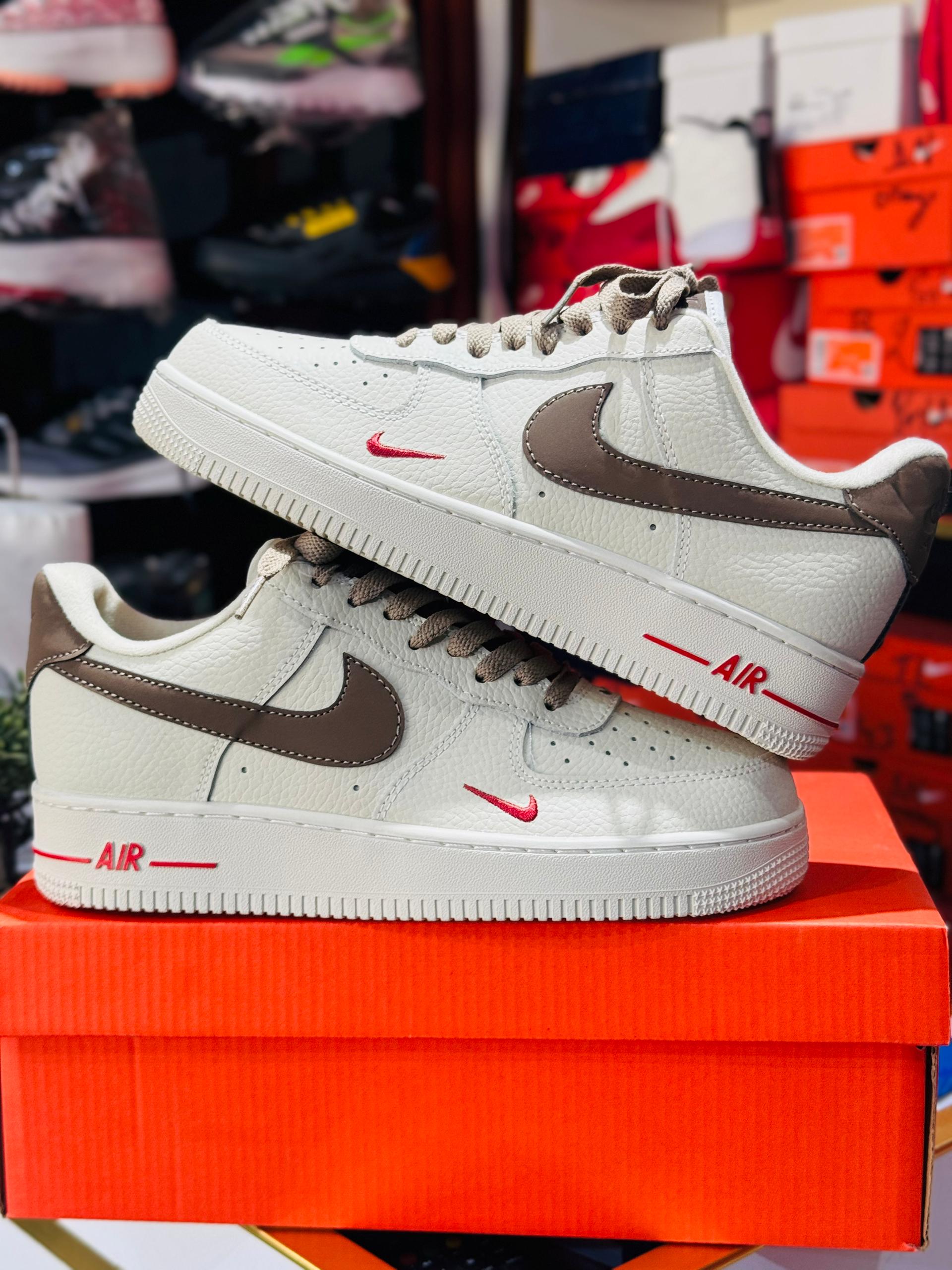 AF1