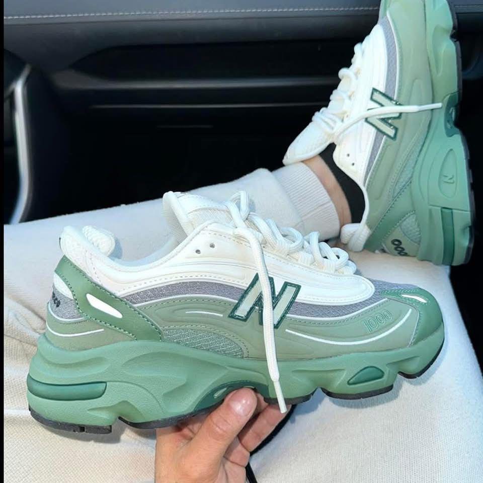 New Balance 1000 Green