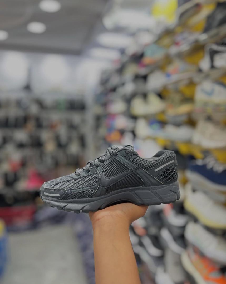 NIKE VAMERO