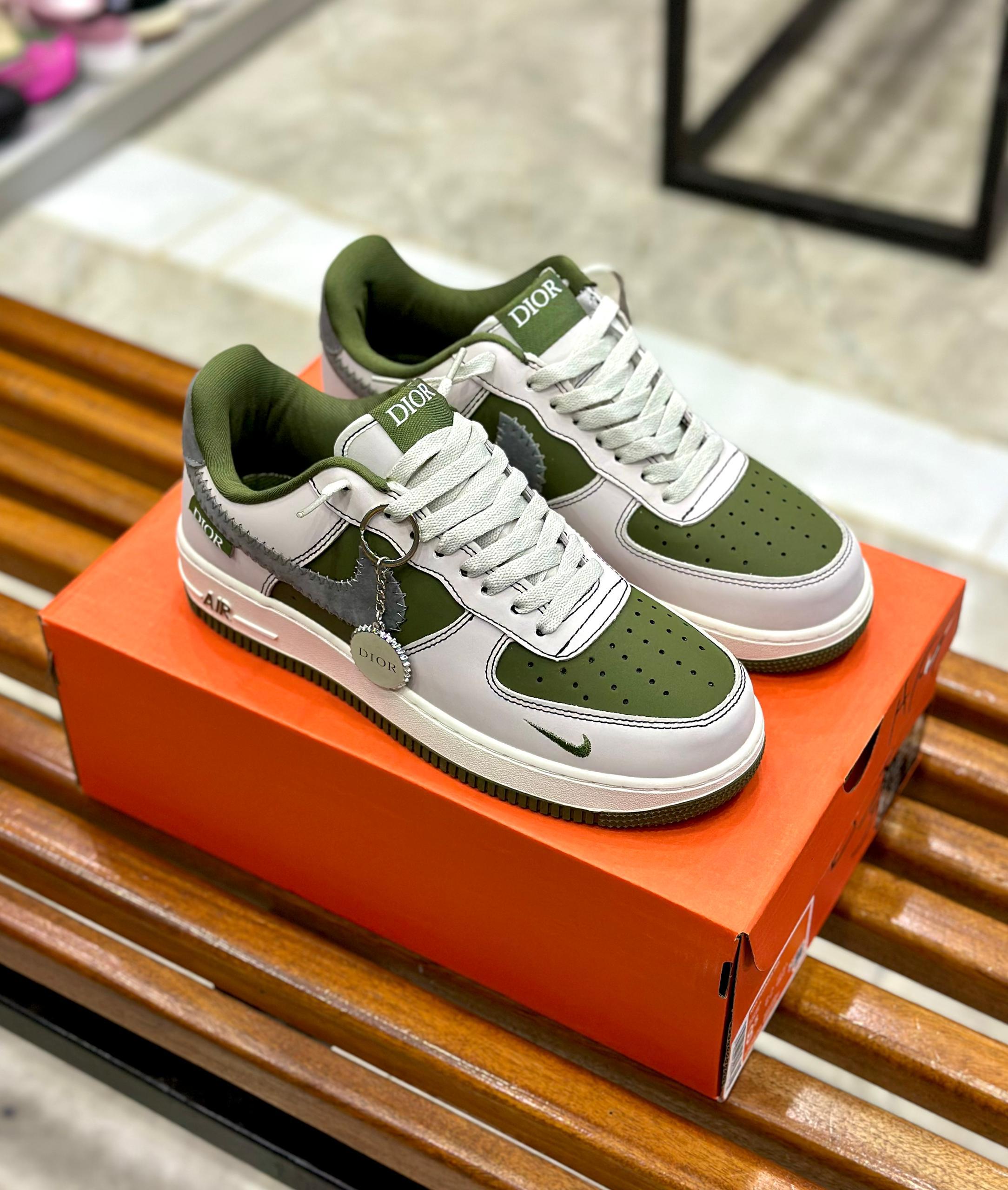 AIR FORCE