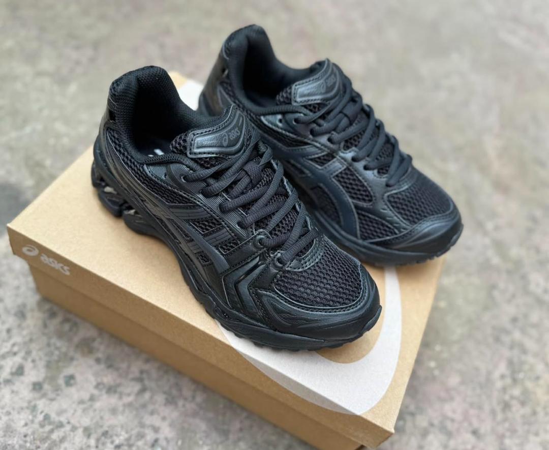 ASIC GEL KAYANAKO ALL BLACK