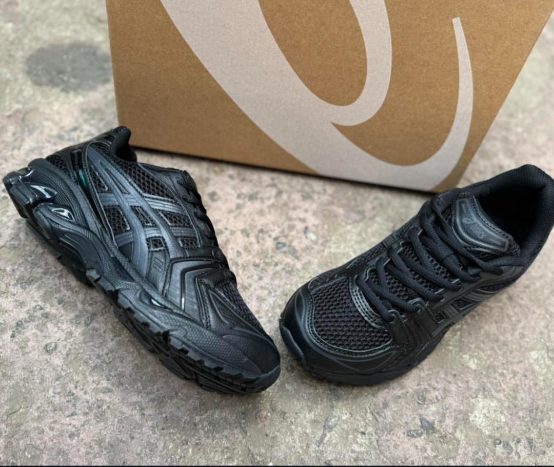 ASIC GEL KAYANAKO ALL BLACK
