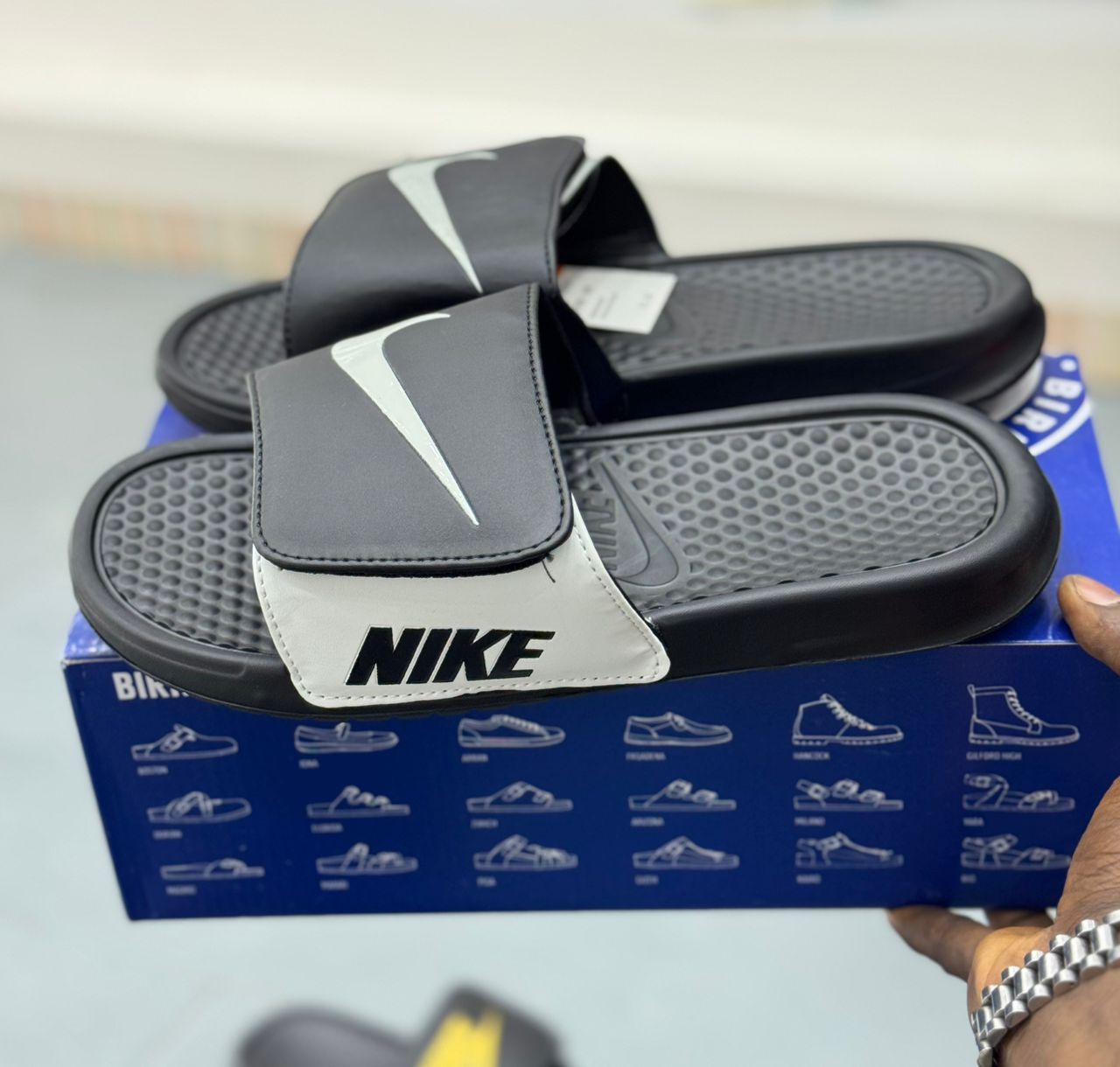 SANDALES NIKE