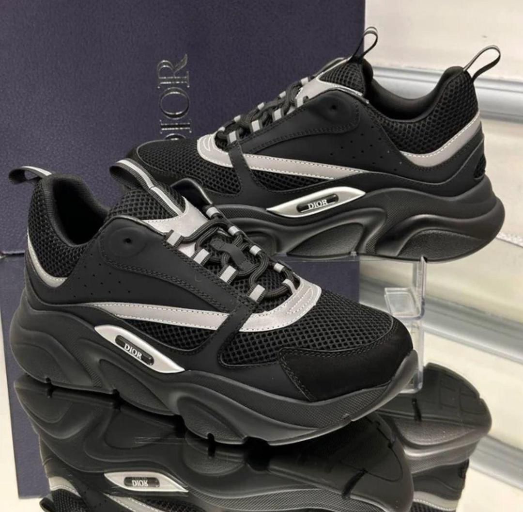 DIOR HOMME NOIR  B22