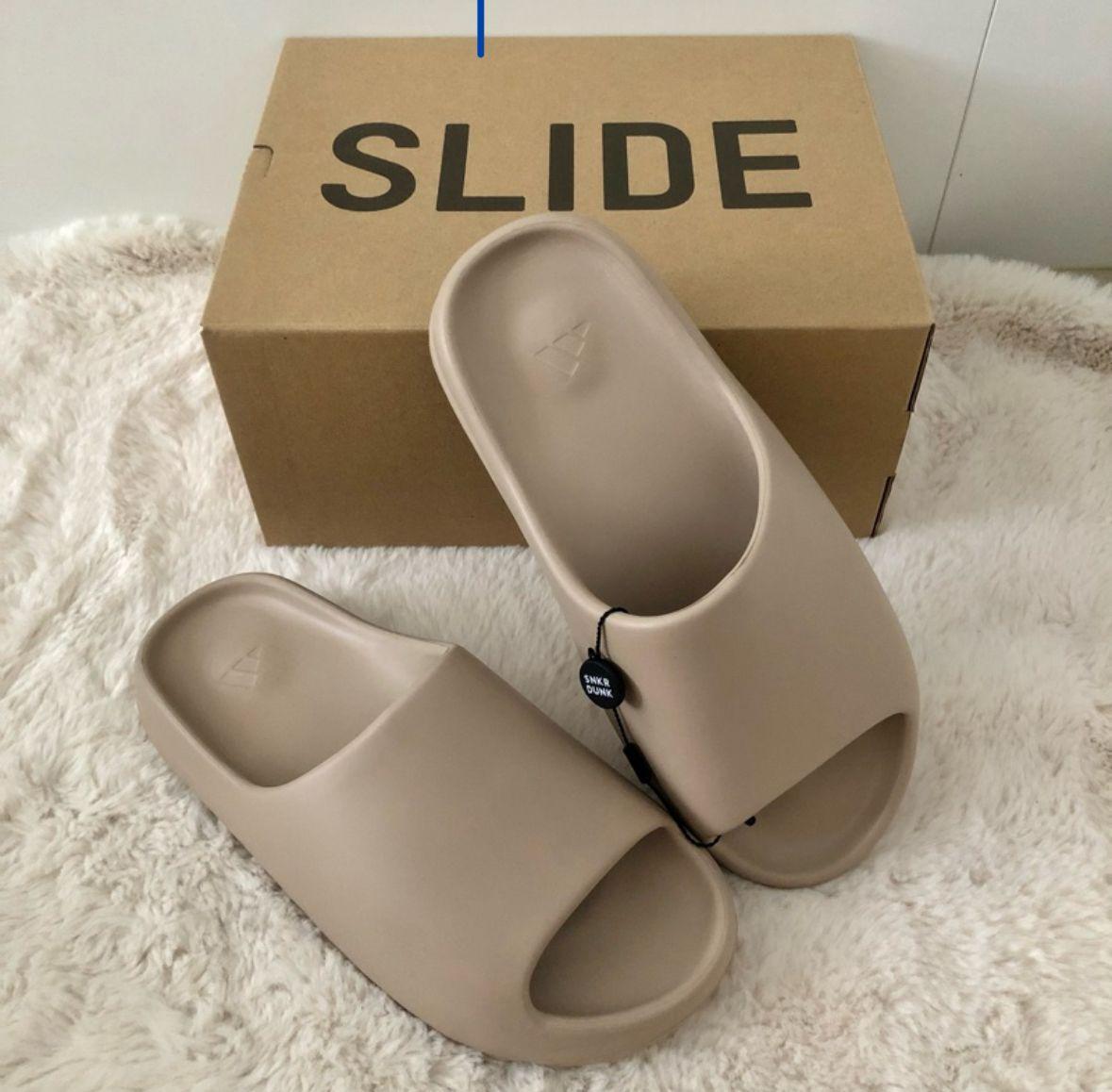 SANDALES YEZZY