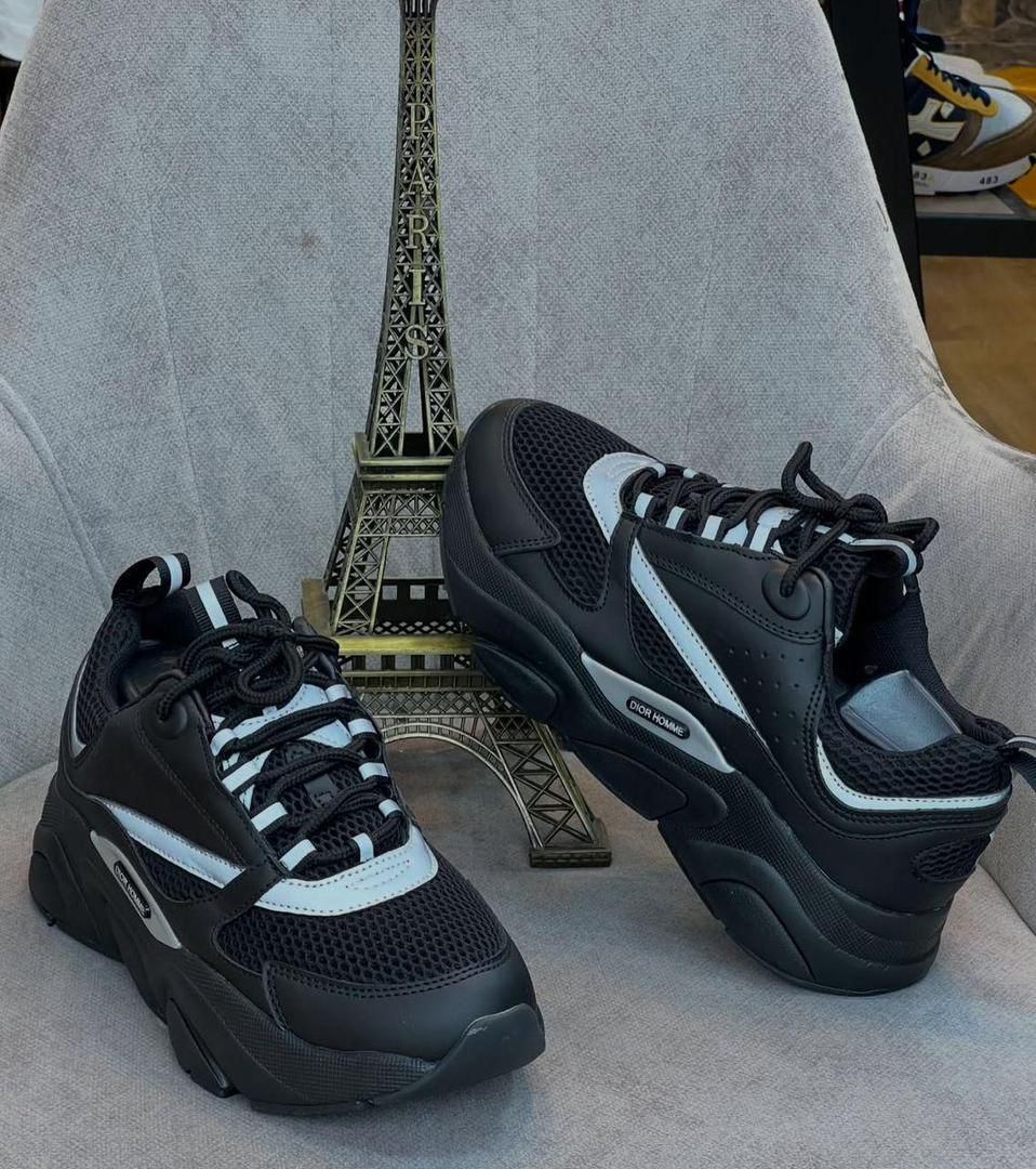 DIOR HOMME NOIR  B22