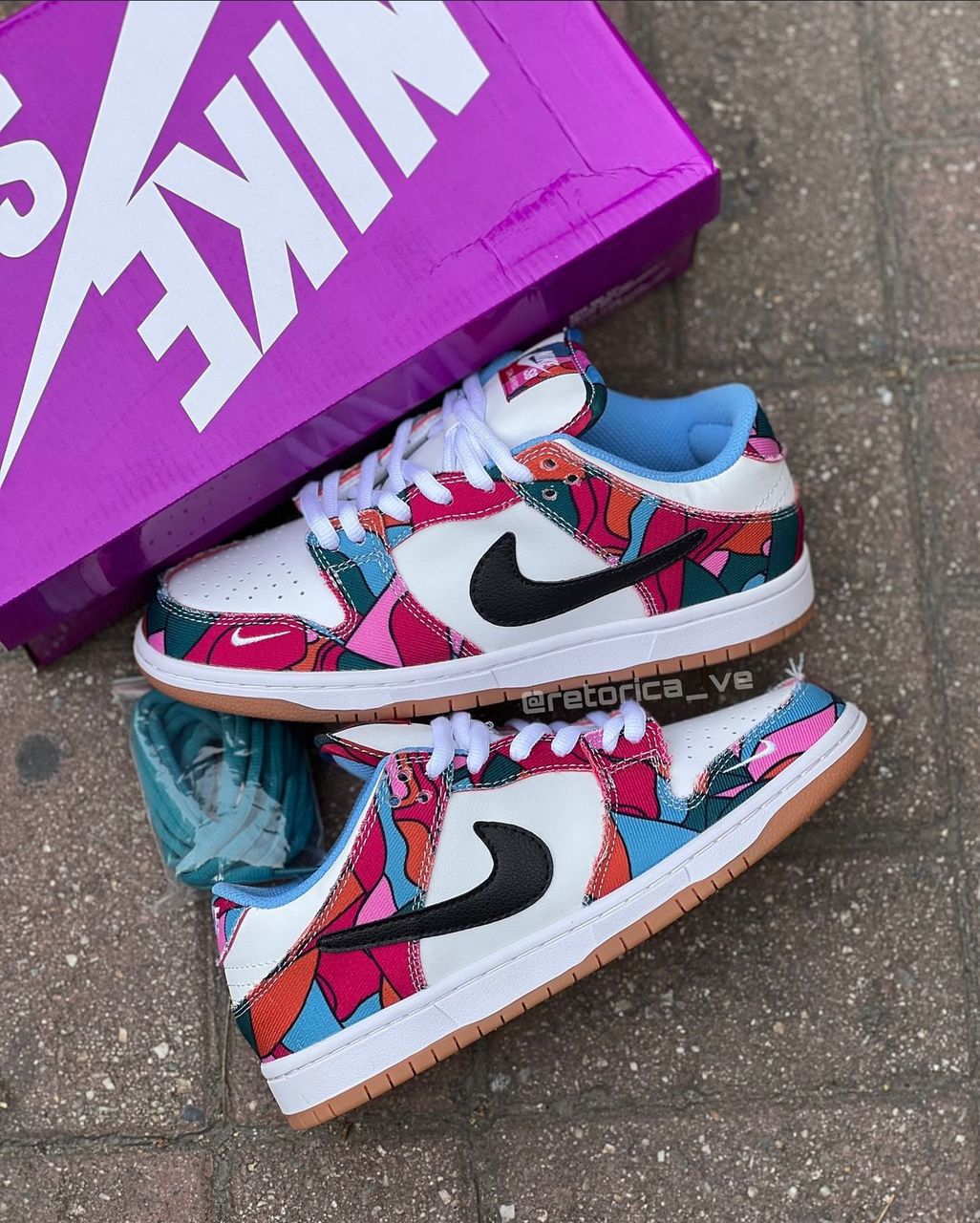 NIKE DUN LOW PARA