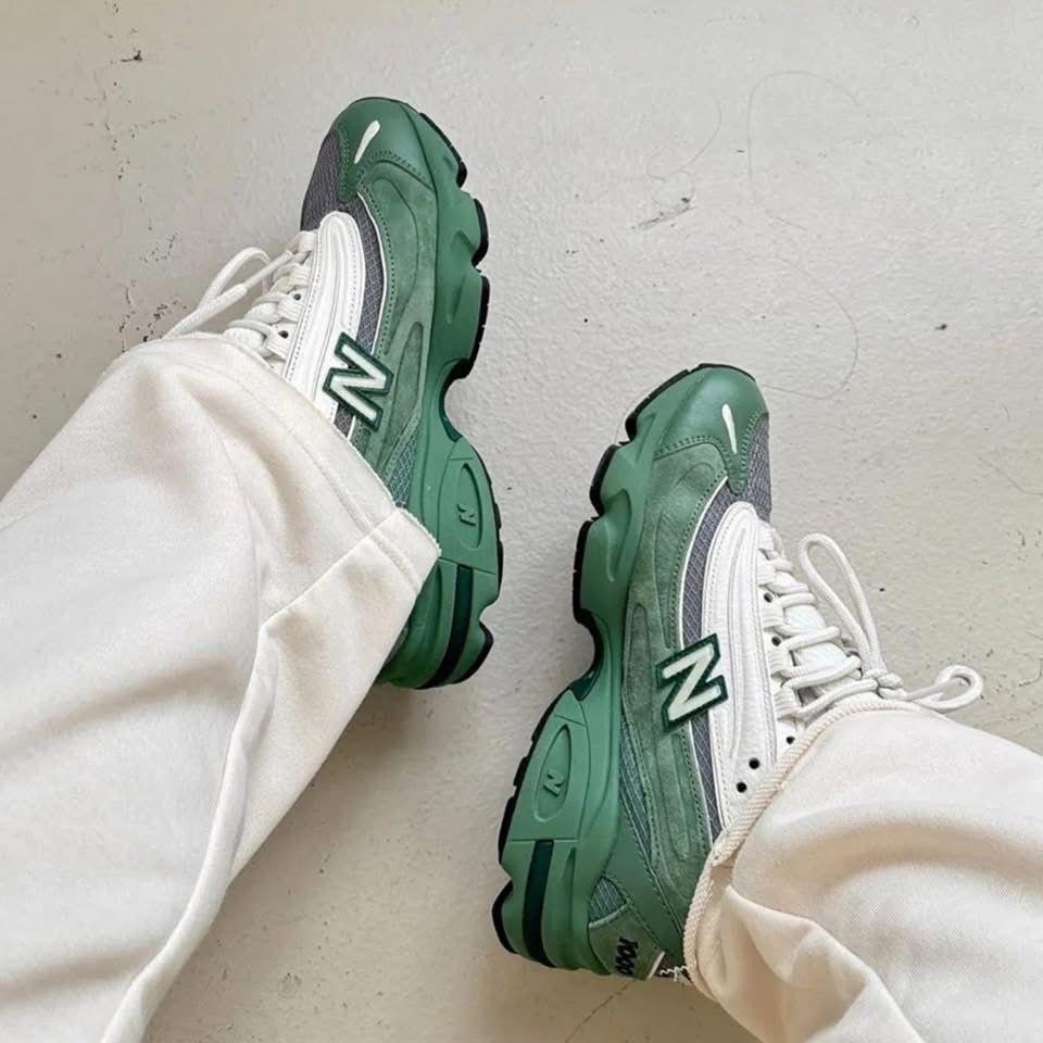 New Balance 1000 Green