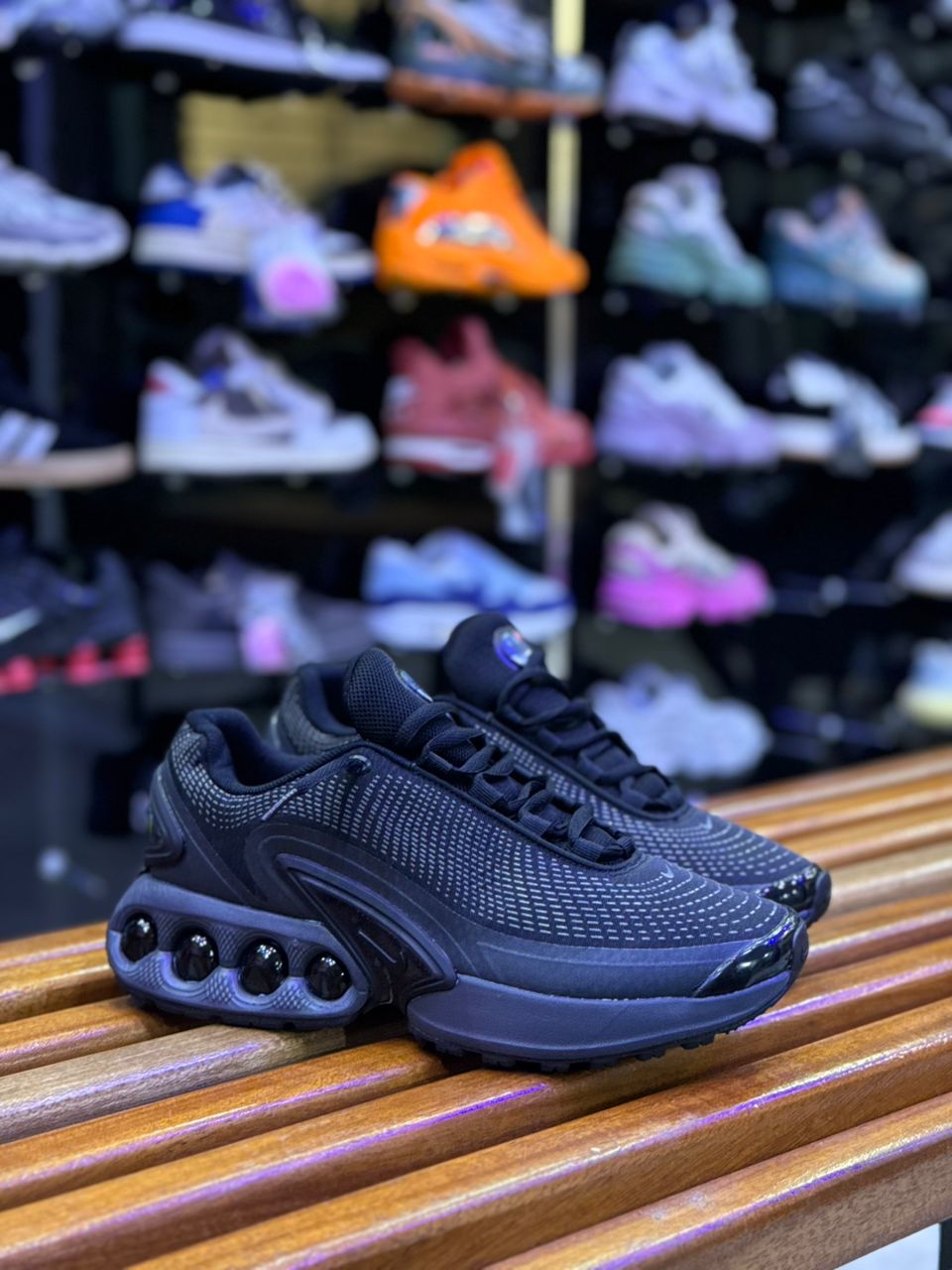 AIR MAX DN