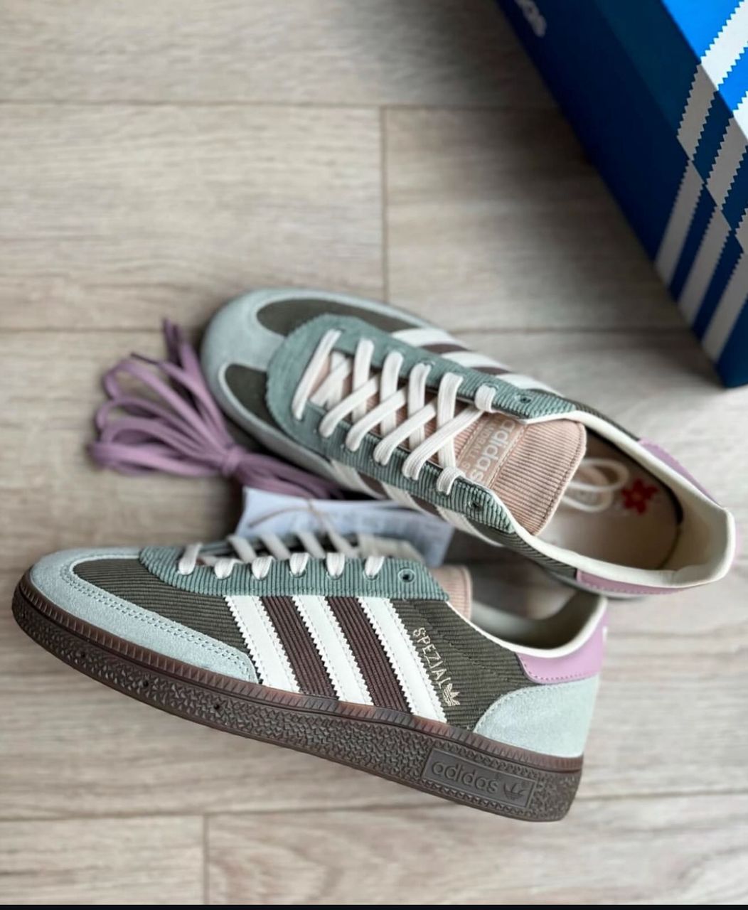 ADIDAS SPEZIAL