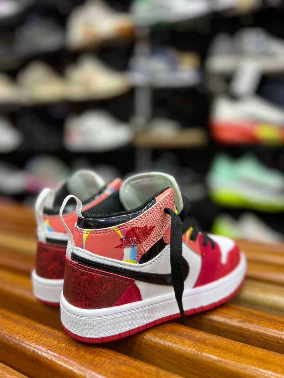 JORDAN 01