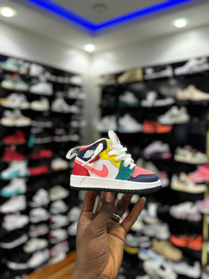 JORDAN 01