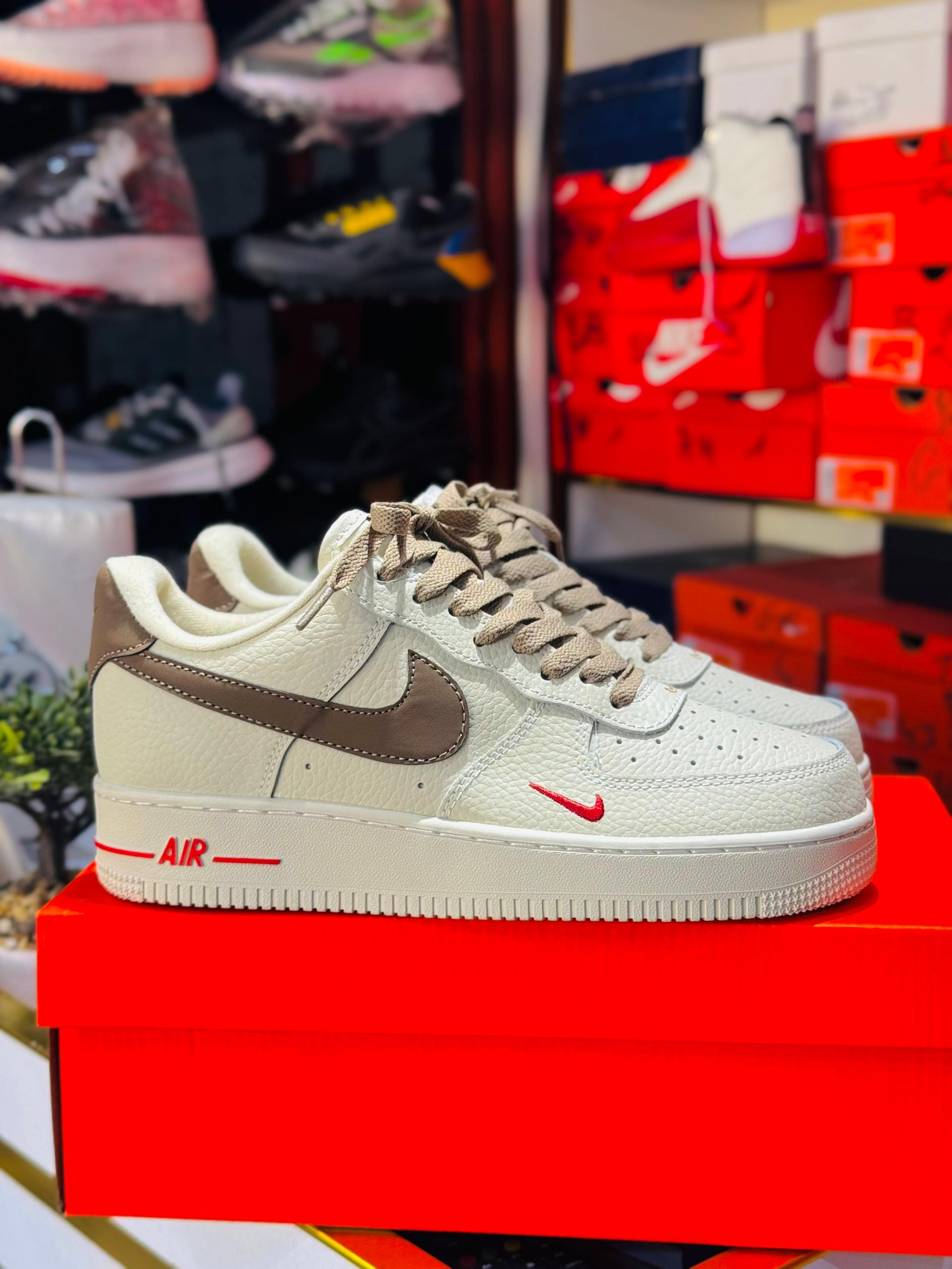 AF1