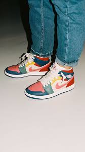 JORDAN 01